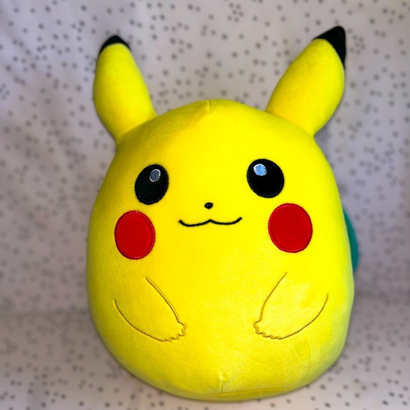 Pikachu 🟡 10" Pokémon Original Squishmallow ☆》NWT《☆ - Picture 1 of 10